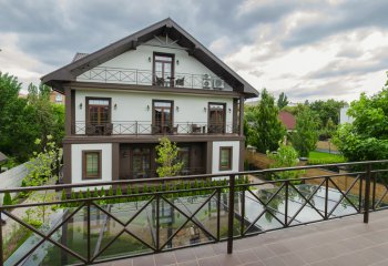 ����� � ���, ����� ����� Petrani Nivki �� ������������� 