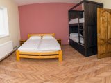    , DREAM Hostel Carpathian Rakhiv/в  